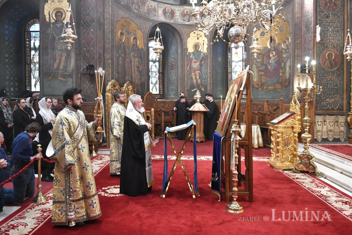 Denia Acatistului Bunei Vestiri săvârșită la Catedrala Patriarhală 327731