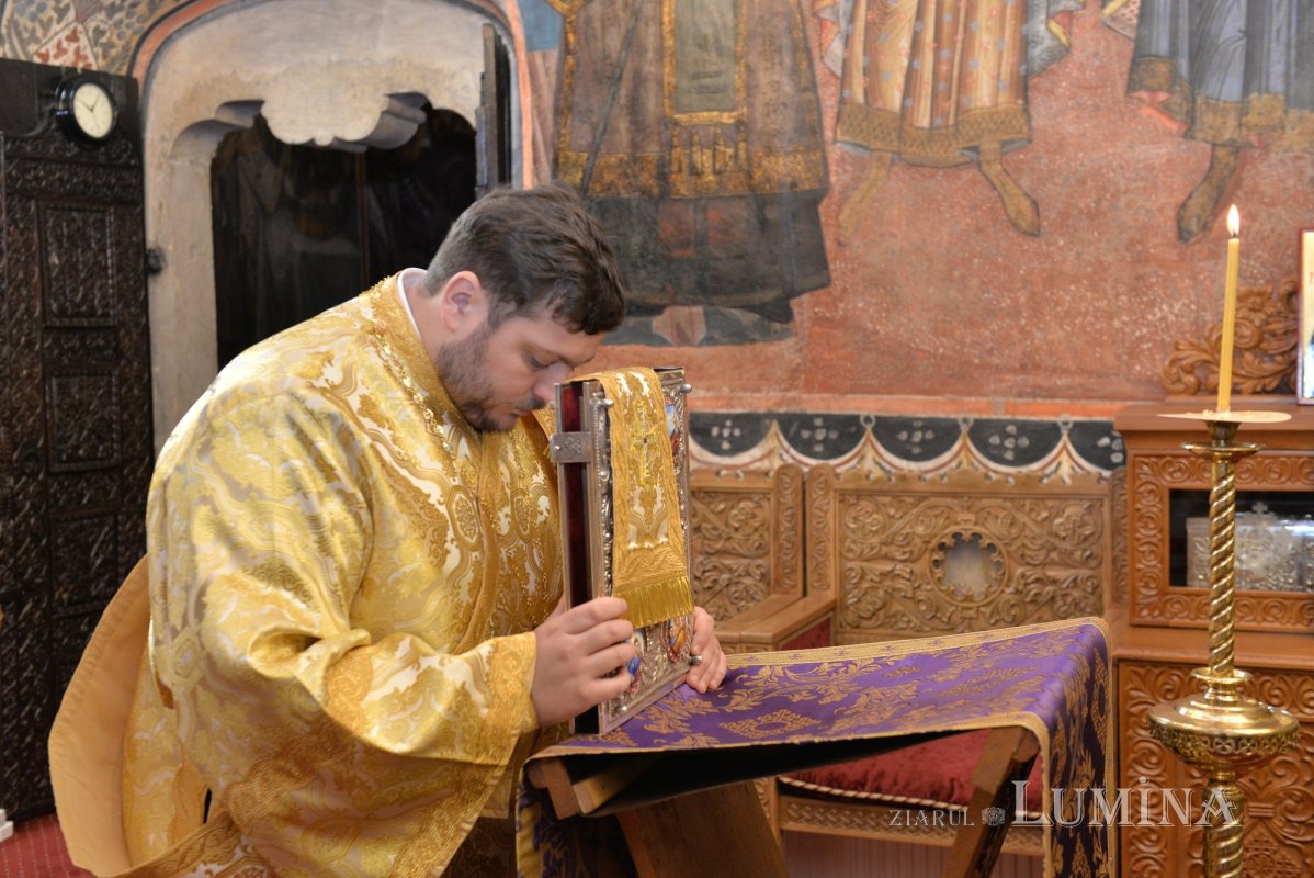 „Iubirea smerită față de semeni sau slujirea lor constituie calea care duce la mântuire” 327766