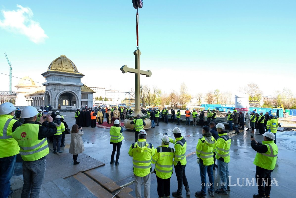 Moment istoric pe șantierul Catedralei Naţionale 327900