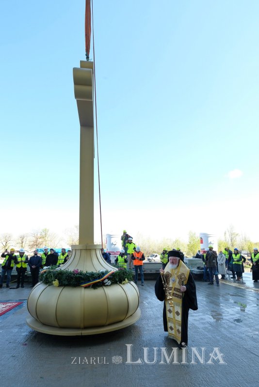 Moment istoric pe șantierul Catedralei Naţionale 327901