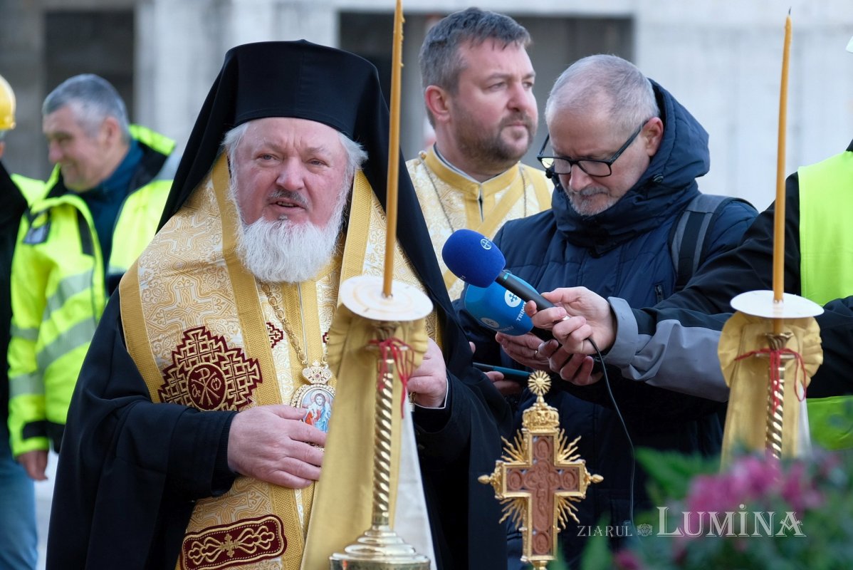 Moment istoric pe șantierul Catedralei Naţionale 327908