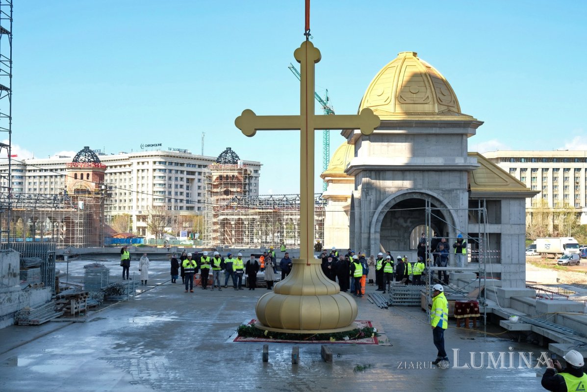 Moment istoric pe șantierul Catedralei Naţionale 327910