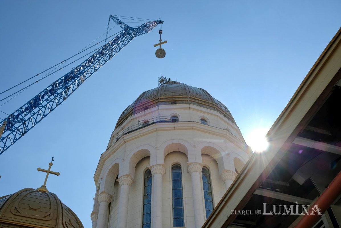 Moment istoric pe șantierul Catedralei Naţionale 327913