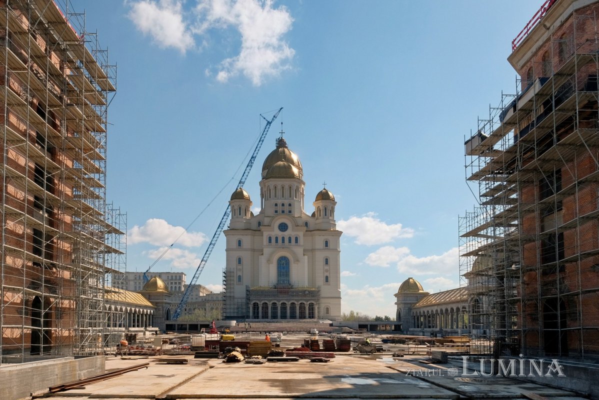 Moment istoric pe șantierul Catedralei Naţionale 327917