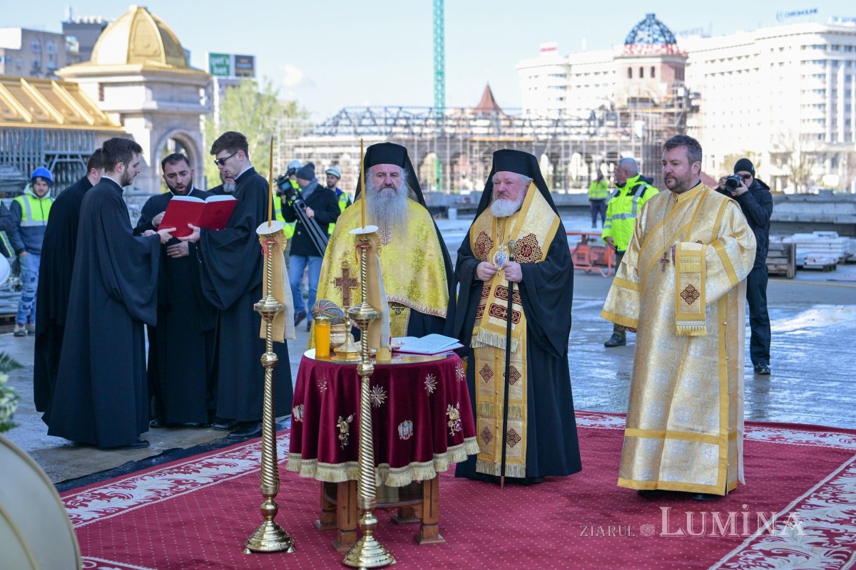 Moment istoric pe șantierul Catedralei Naţionale 327929