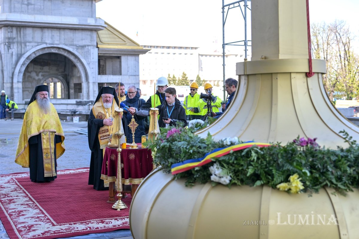 Moment istoric pe șantierul Catedralei Naţionale 327938