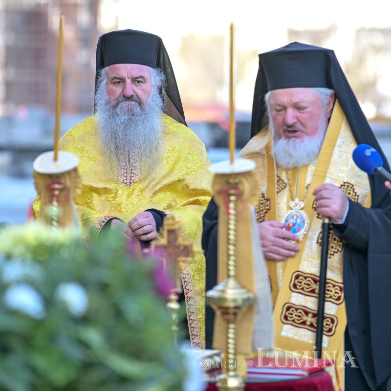 Moment istoric pe șantierul Catedralei Naţionale 327939