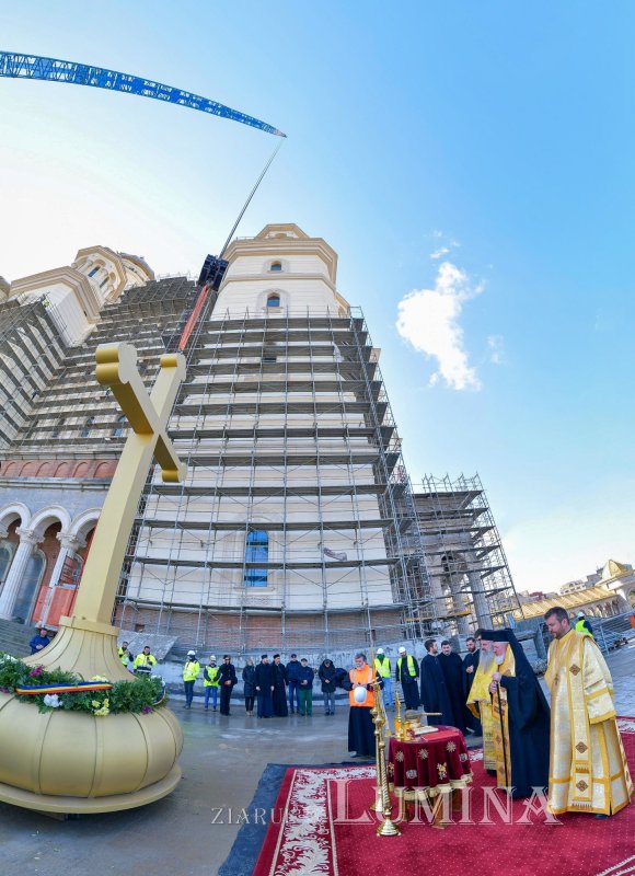 Moment istoric pe șantierul Catedralei Naţionale 327940