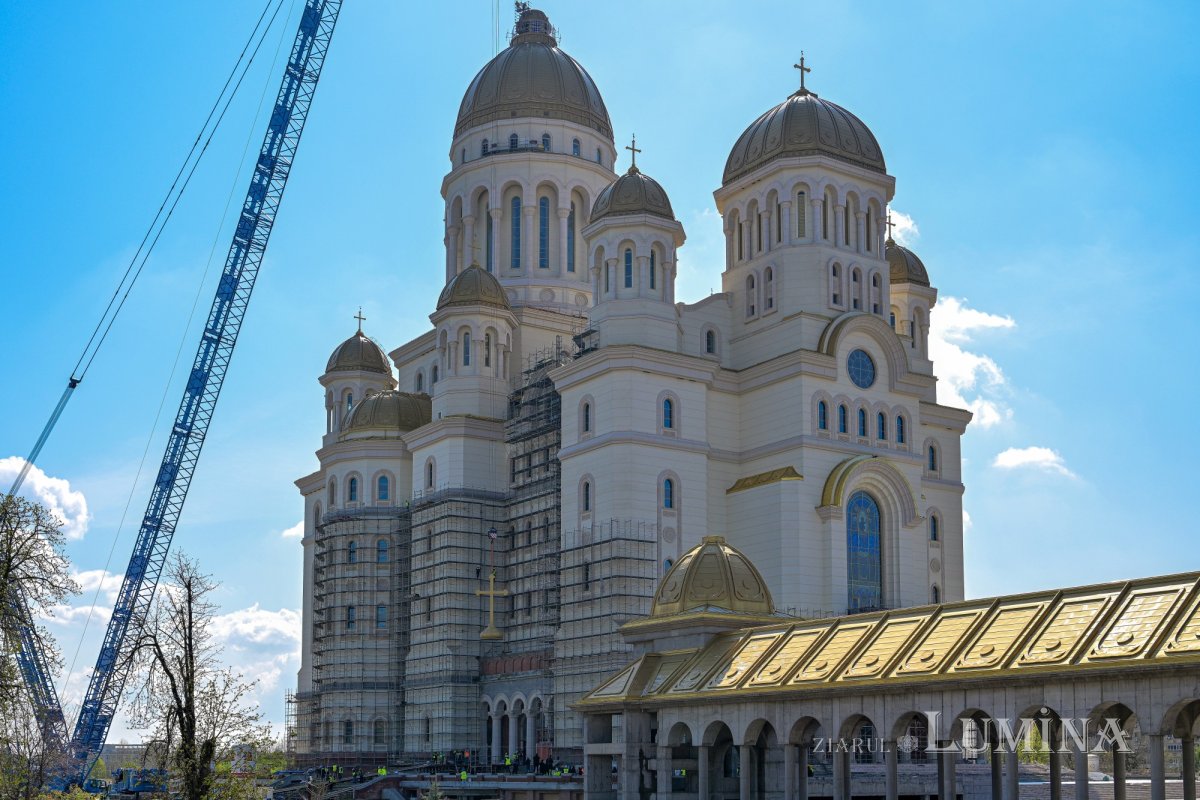 Moment istoric pe șantierul Catedralei Naţionale 327942
