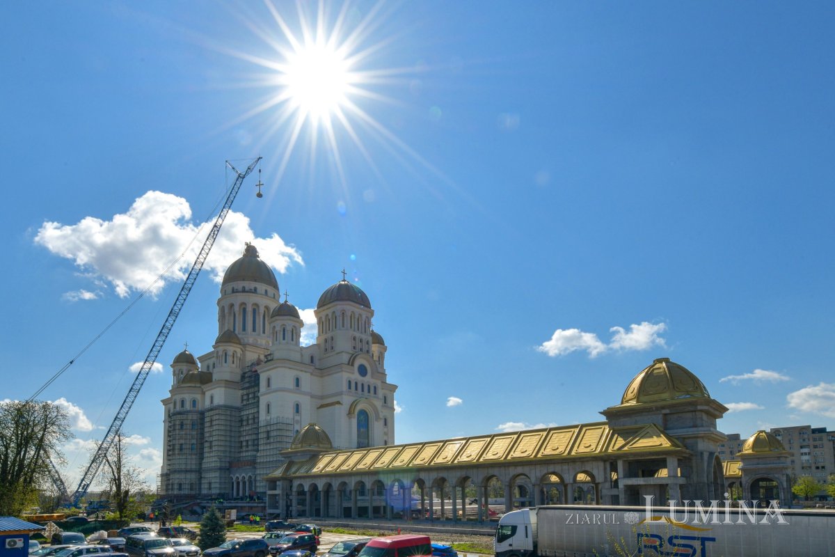 Moment istoric pe șantierul Catedralei Naţionale 327945