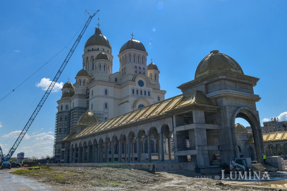 Moment istoric pe șantierul Catedralei Naţionale 327950