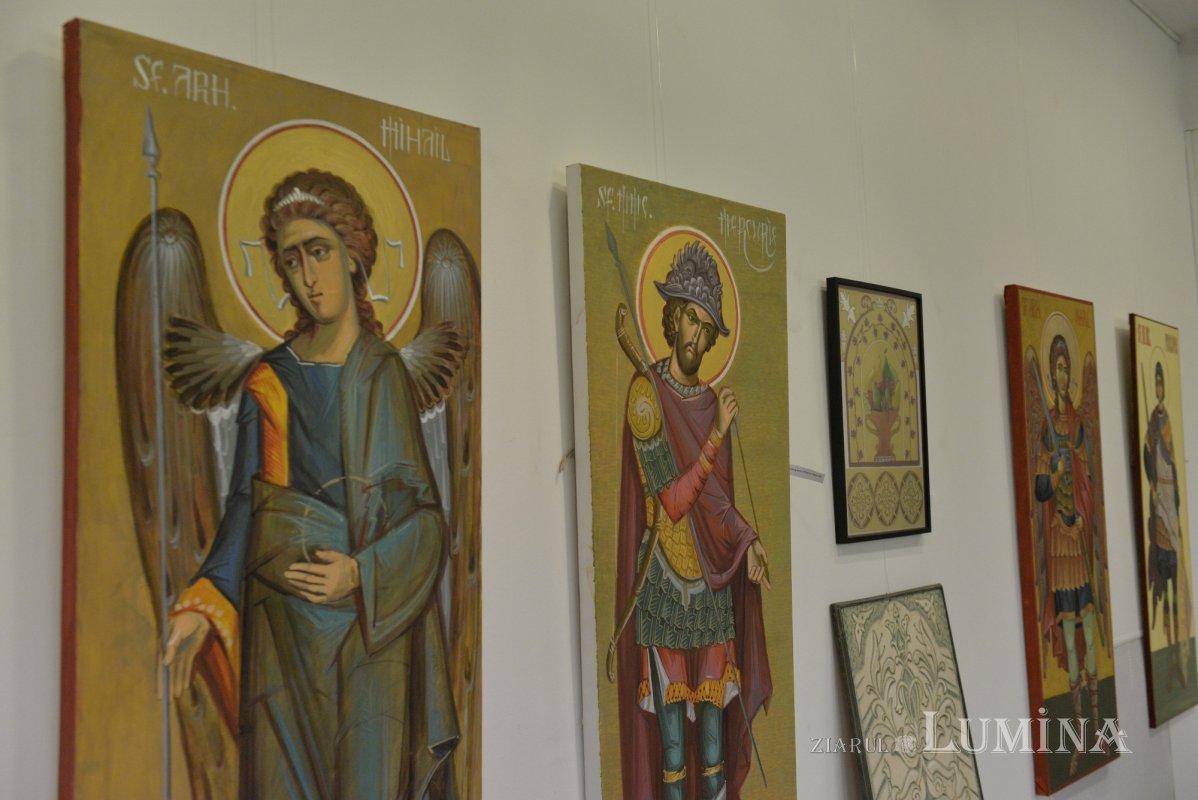 Expoziția „Apărătorii dreptei credințe” la Muzeul Satului din București  328073