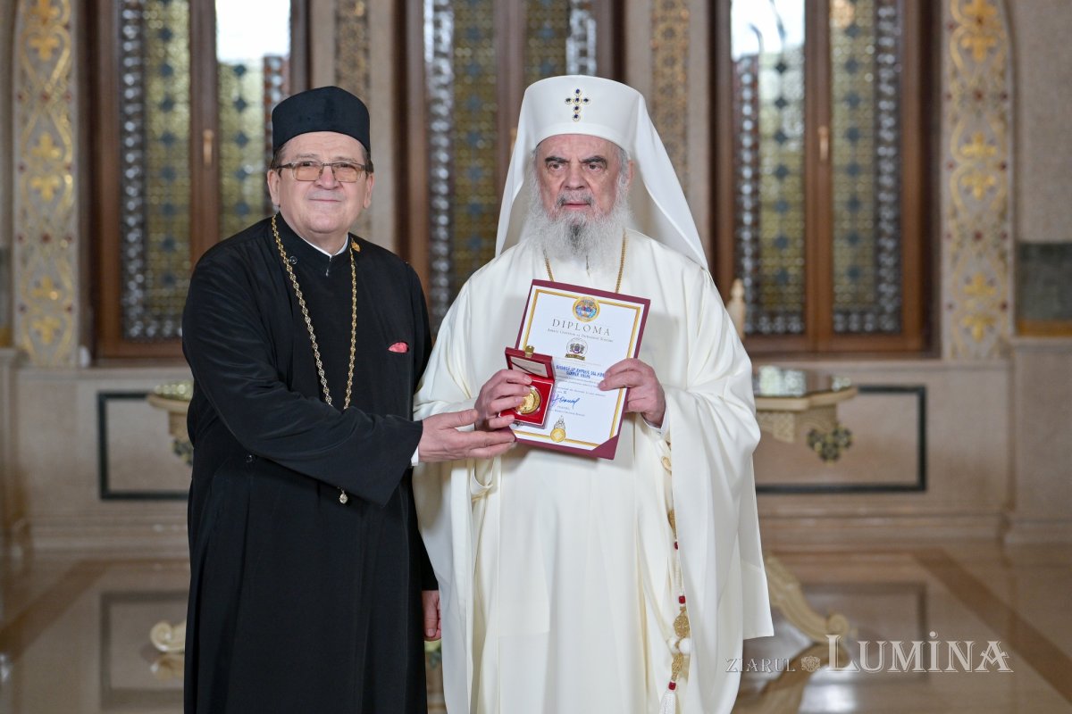 Daruri din partea Întâistătătorului Bisericii noastre pentru paraclisele patriarhale 328525
