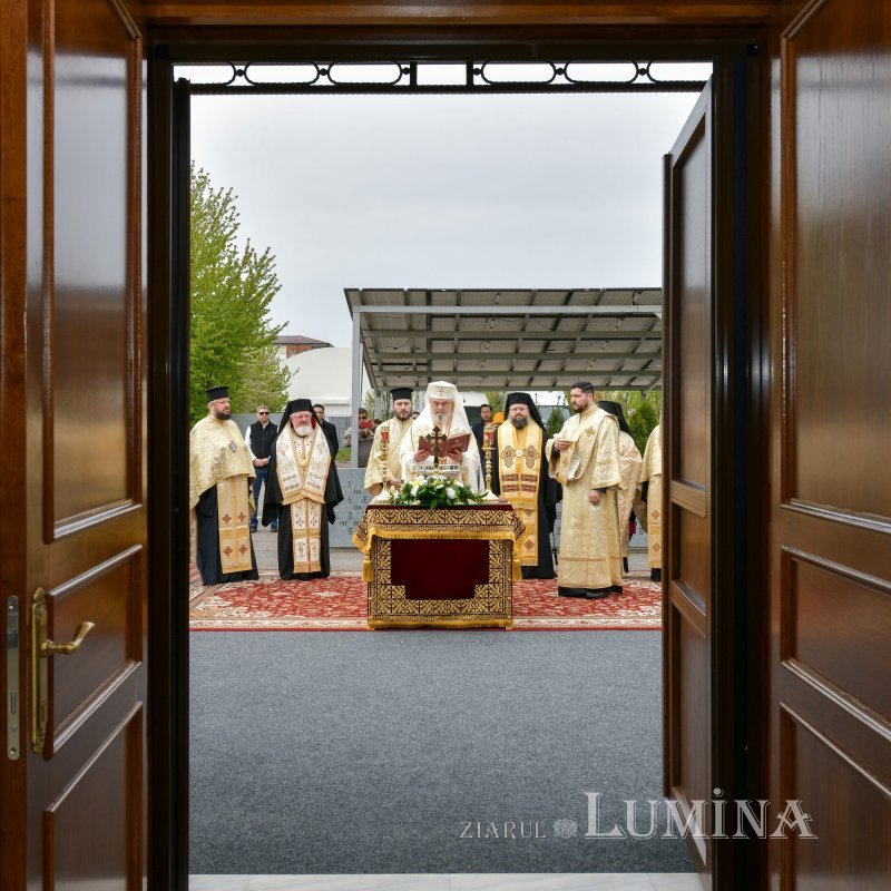 A început pregătirea Sfântului și Marelui Mir în Capitală 328660