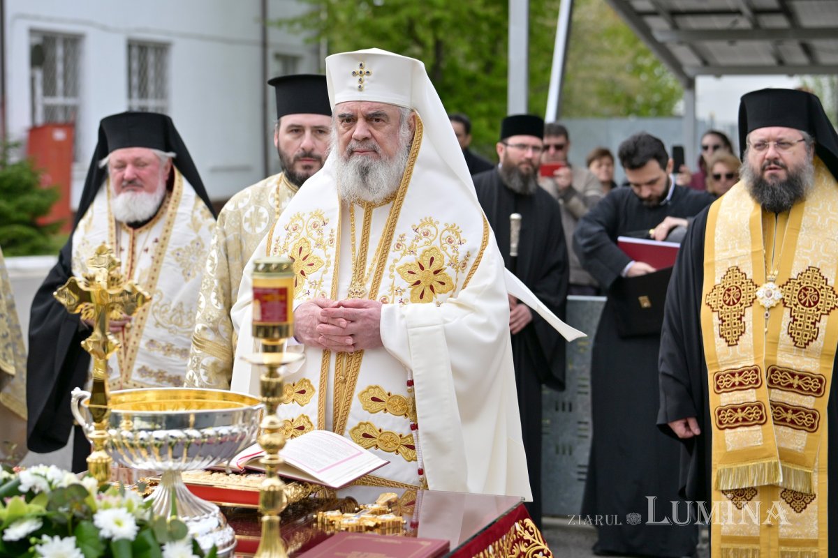 A început pregătirea Sfântului și Marelui Mir în Capitală 328669