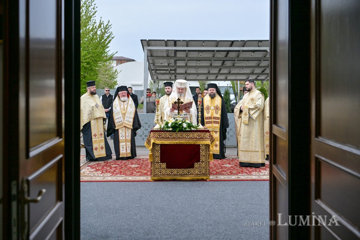 A început pregătirea Sfântului și Marelui Mir în Capitală 328672