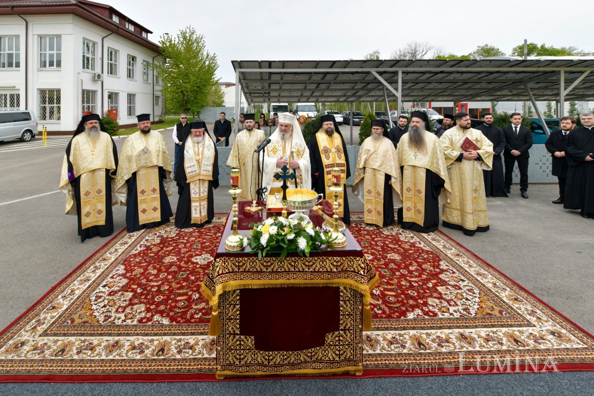 A început pregătirea Sfântului și Marelui Mir în Capitală 328674