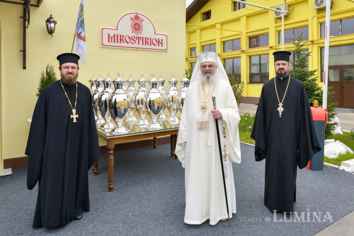 A început pregătirea Sfântului și Marelui Mir în Capitală 328689