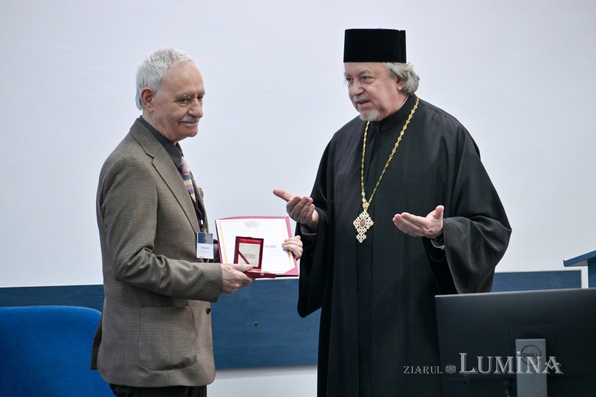 Conferință națională despre educație și omagierea profesorului Laurențiu Șoitu 328635