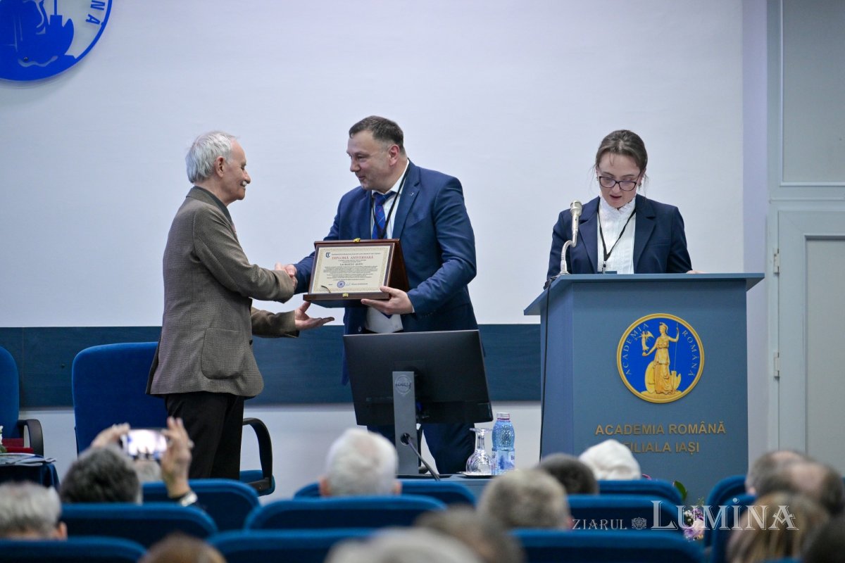 Conferință națională despre educație și omagierea profesorului Laurențiu Șoitu 328638