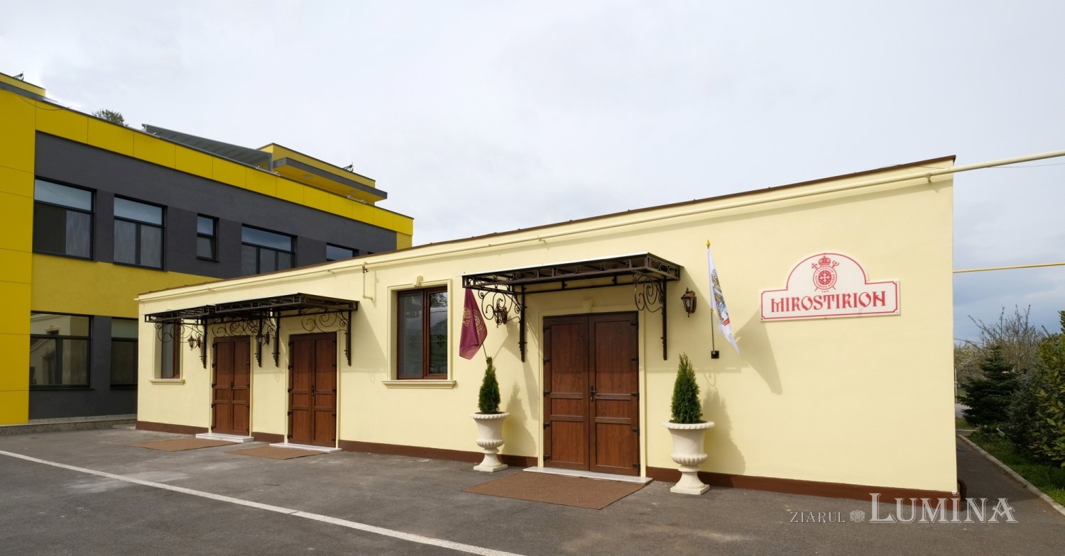 Începe pregătirea Sfântului și Marelui Mir 328534