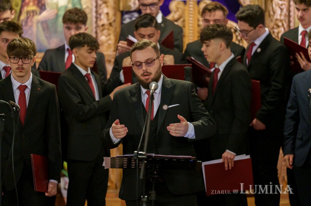 Concertul Seminarului Ortodox „Nifon Mitropolitul” din București 328826