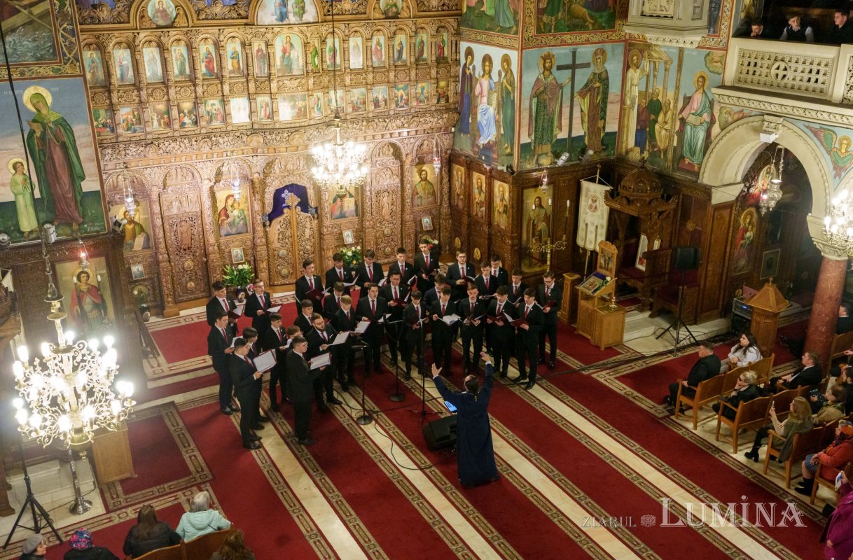 Concertul Seminarului Ortodox „Nifon Mitropolitul” din București 328827