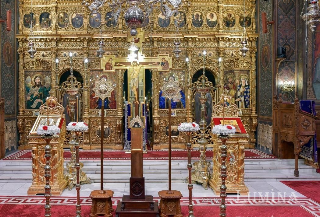 Cu Hristos pe calea Crucii spre zorii Învierii 329133