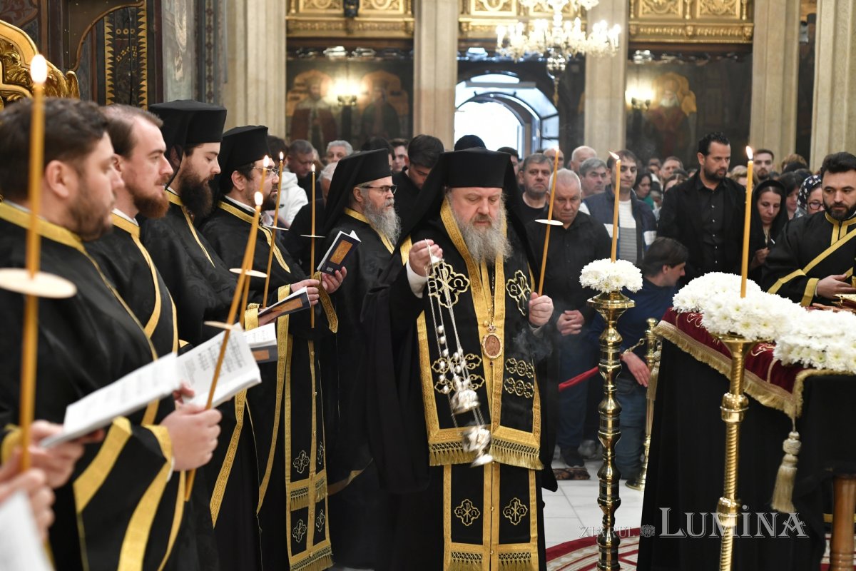 Denia Prohodului Domnului la Catedrala Patriarhală 329200