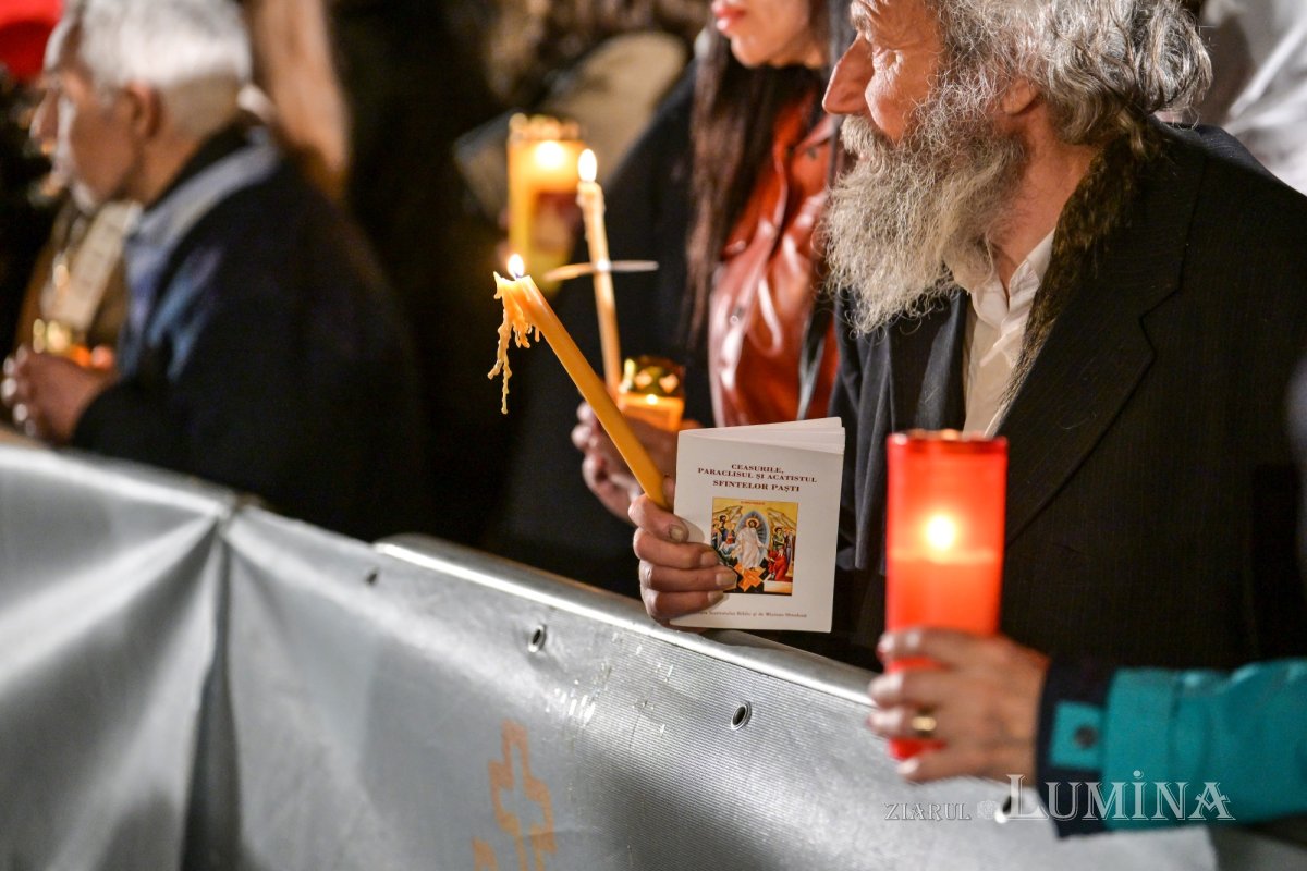 „Învierea lui Hristos este izvor de pace şi bucurie, de speranţă şi ajutor în viaţă” 329312