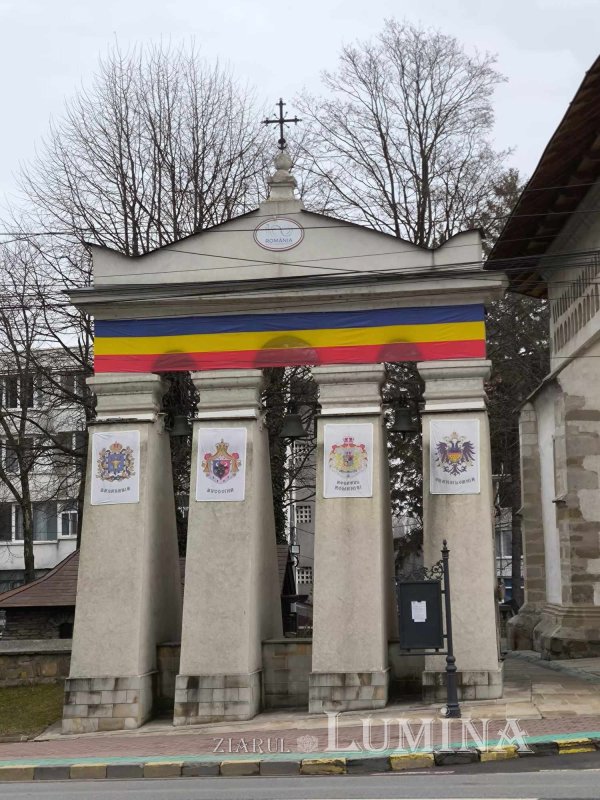 Biserica „Trei Clopote”, credință în Înviere și reînviere 328258