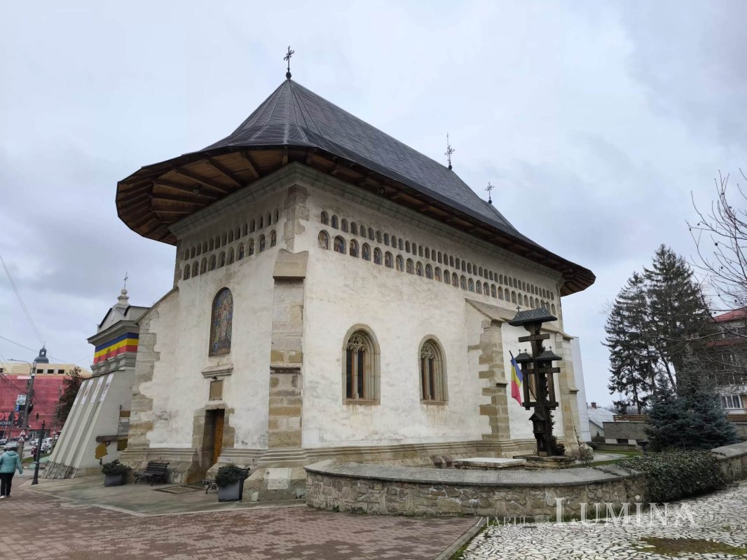 Biserica „Trei Clopote”, credință în Înviere și reînviere 328259
