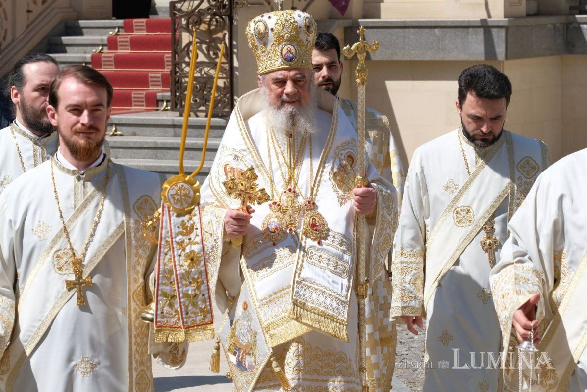 Vecernia specială din prima zi de Paști la Catedrala Patriarhală 329352