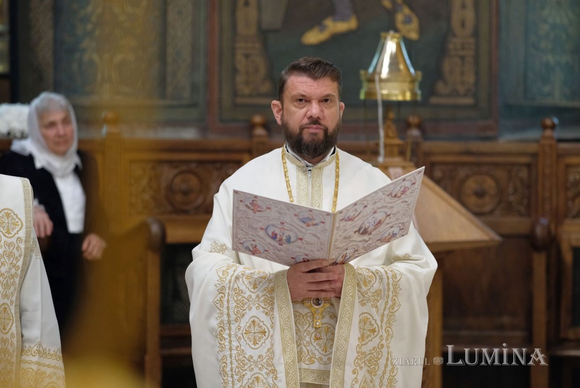 Vecernia specială din prima zi de Paști la Catedrala Patriarhală 329368