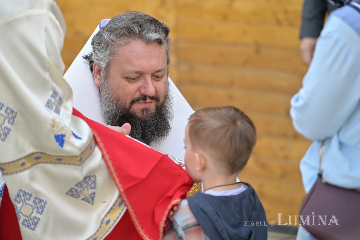 Cinstirea Izvorului Tămăduirilor  Maicii Domnului pe Colina Bucuriei 329808