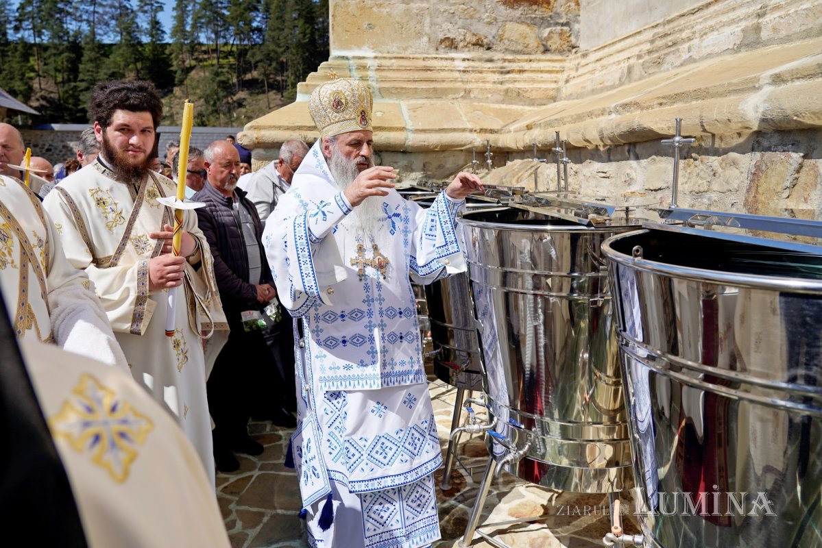 Hramul Mănăstirii Bistrița 329852