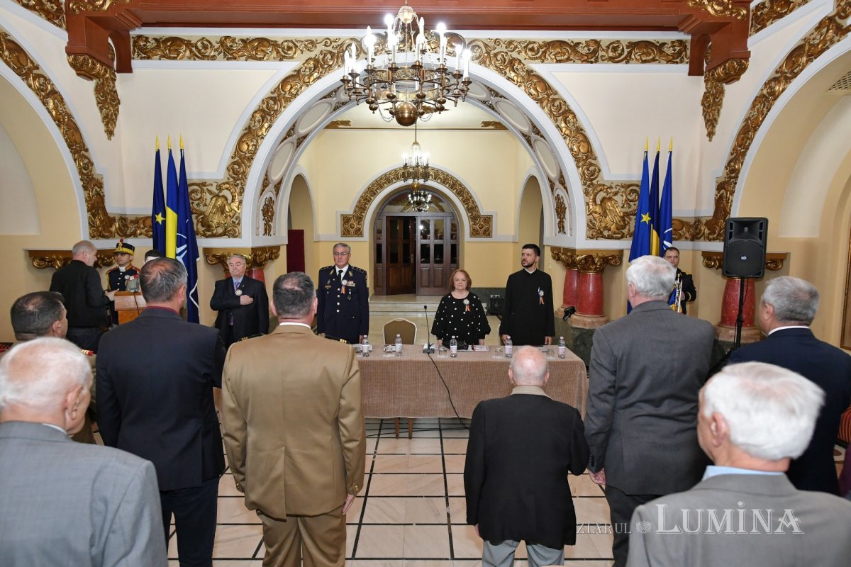Adunarea solemnă a Asociației Naționale a Veteranilor de Război la Cercul Militar Național 330226
