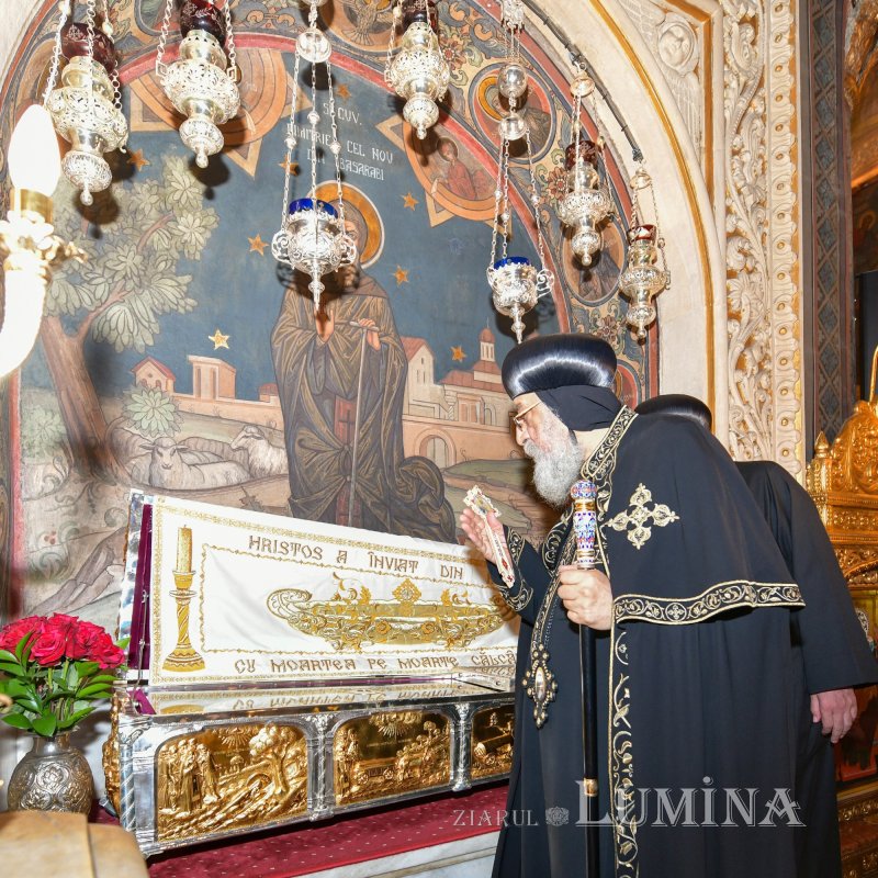 Întâistătătorul Bisericii Copte primit la București de Patriarhul României 330280