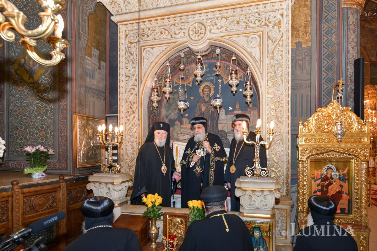 Întâistătătorul Bisericii Copte primit la București de Patriarhul României 330282