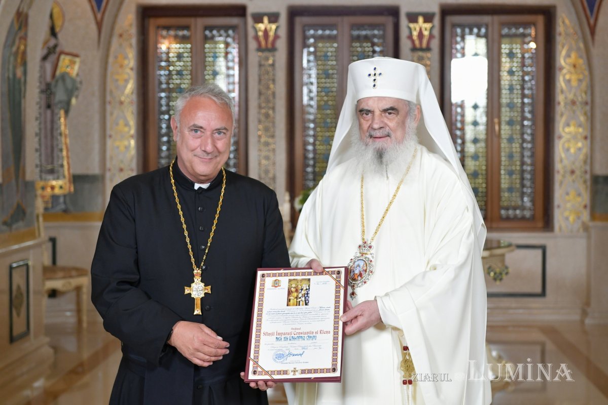 Moaștele Sfintei Împărătese Elena, pentru prima dată în țara noastră 330326