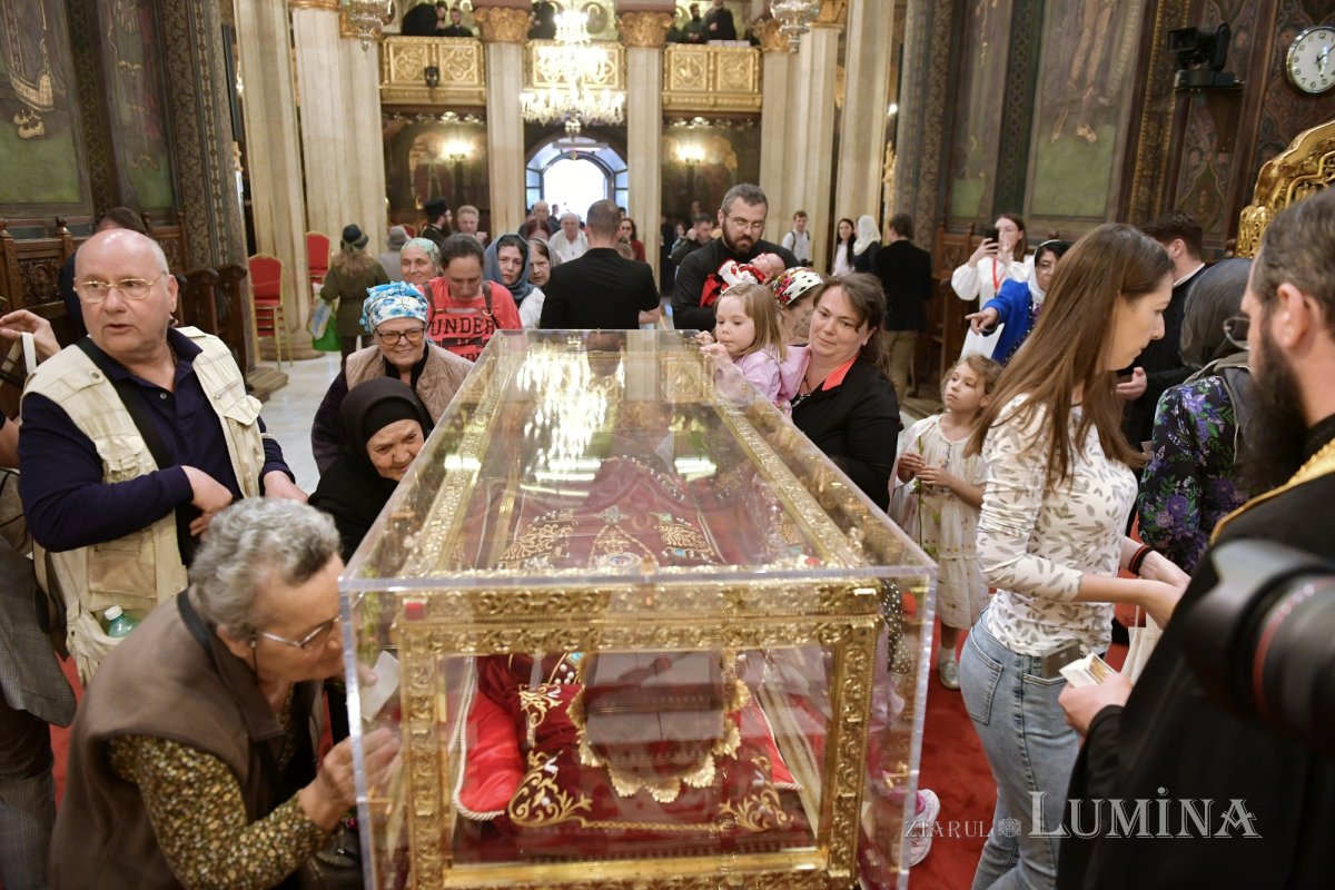 Moaștele Sfintei Împărătese Elena, pentru prima dată în țara noastră 330329