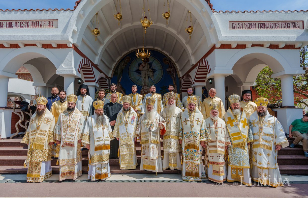 Hramul Mănăstirii Pantocrator din Drăgăneşti-Vlaşca 330478