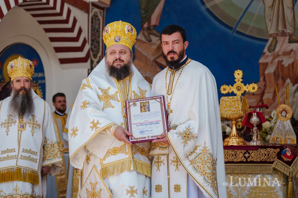 Hramul Mănăstirii Pantocrator din Drăgăneşti-Vlaşca 330497