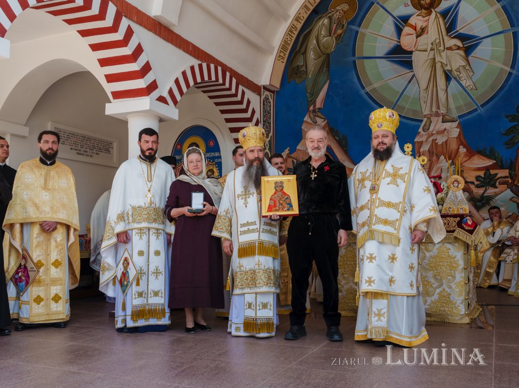 Hramul Mănăstirii Pantocrator din Drăgăneşti-Vlaşca 330499