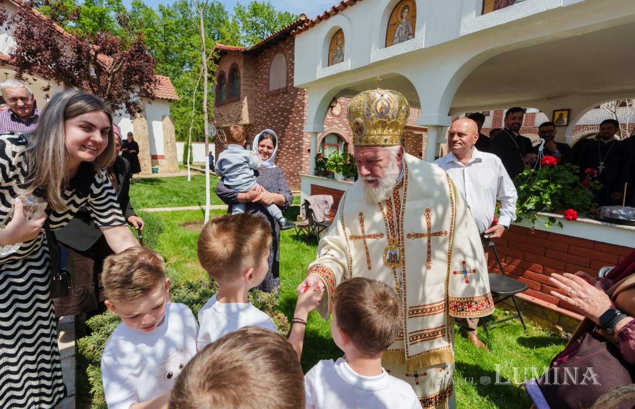 Hramul Mănăstirii Pantocrator din Drăgăneşti-Vlaşca 330504