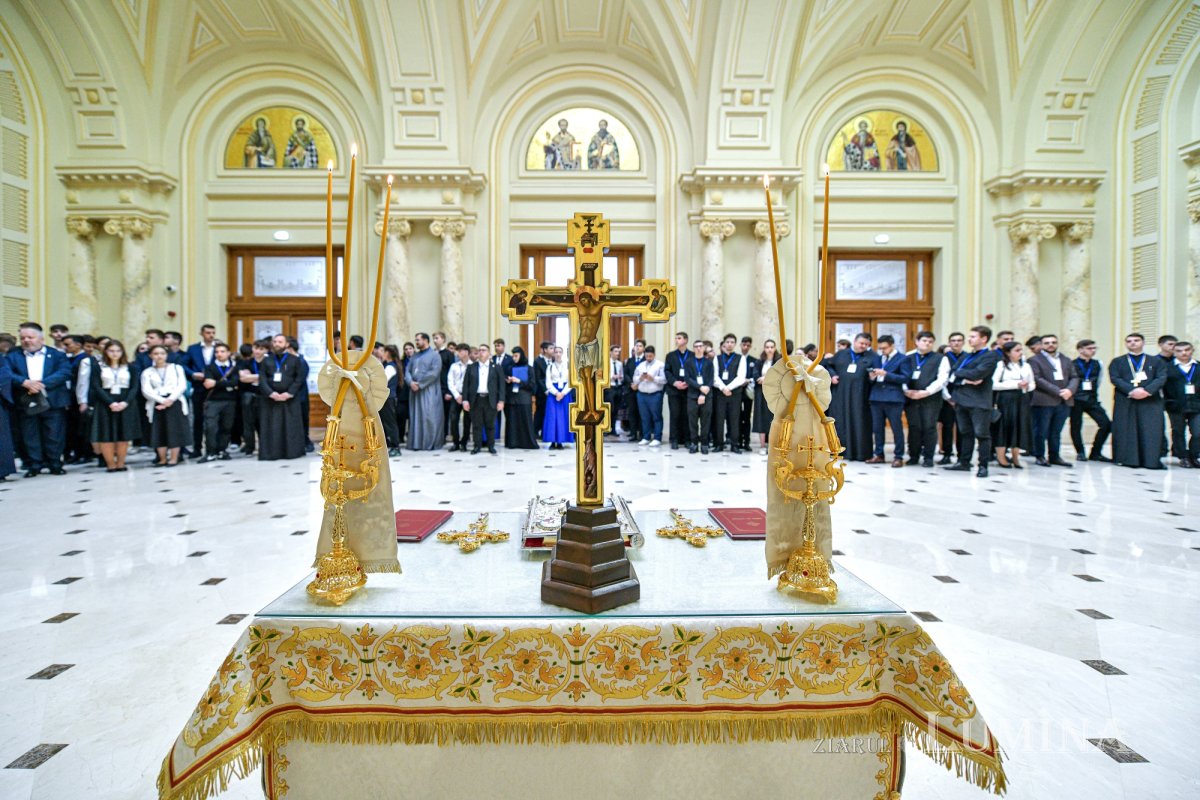 Olimpiada de religie pentru seminarii și licee teologice ortodoxe în București 330775