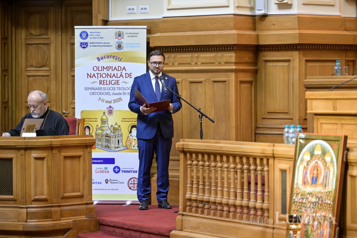 Olimpiada de religie pentru seminarii și licee teologice ortodoxe în București 330787