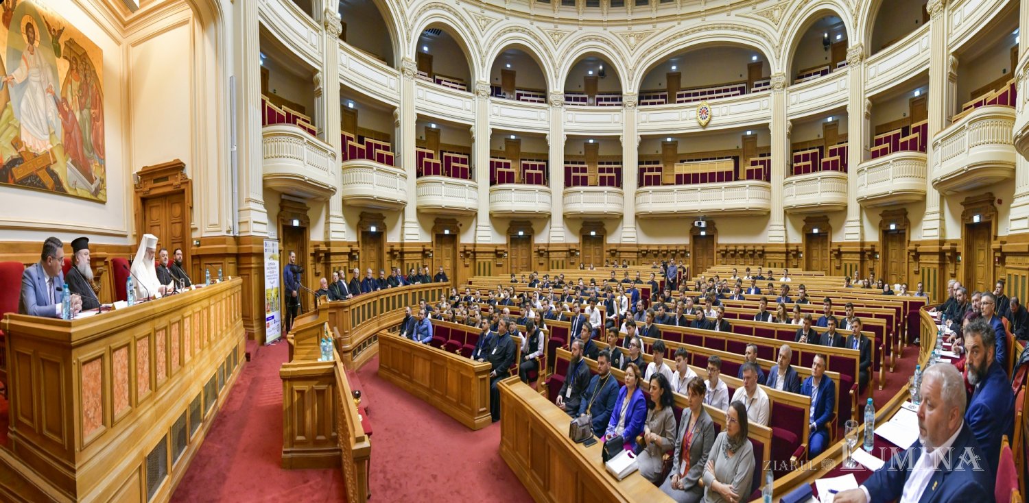 Olimpiada de religie pentru seminarii și licee teologice ortodoxe în București 330794