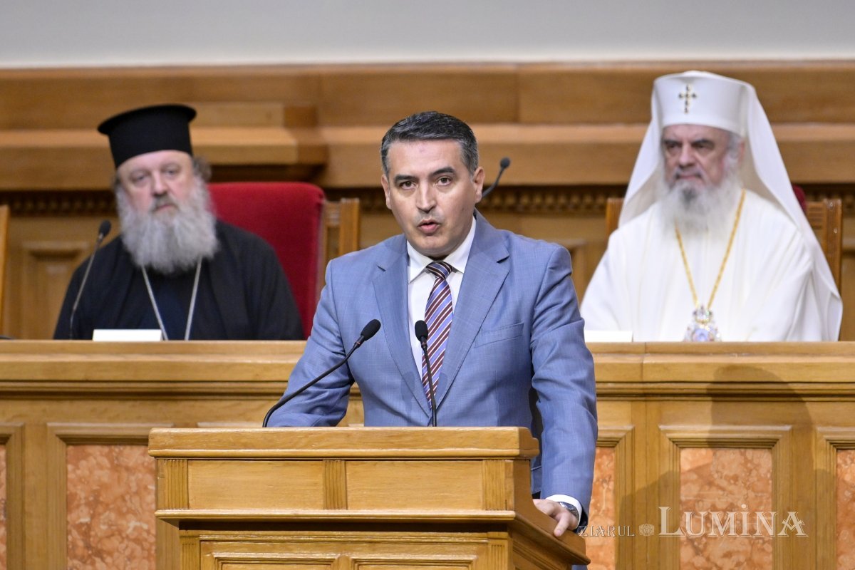 Olimpiada de religie pentru seminarii și licee teologice ortodoxe în București 330806