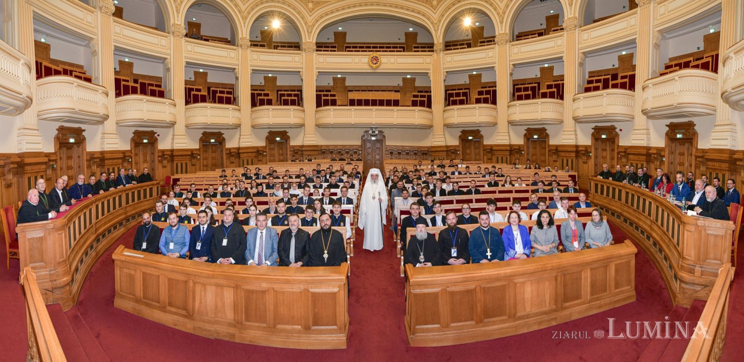 Olimpiada de religie pentru seminarii și licee teologice ortodoxe în București 330810